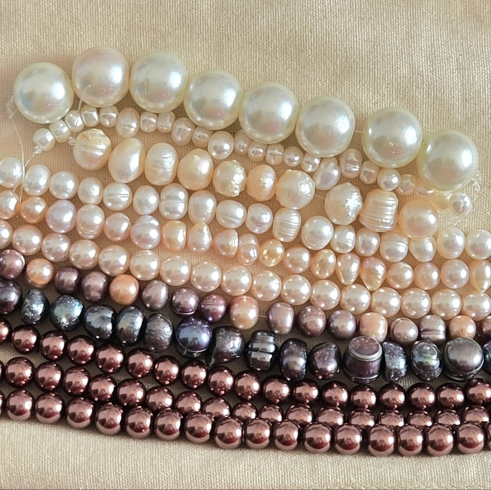 Mixed Lot Of Natural And Glass Pearl Beads